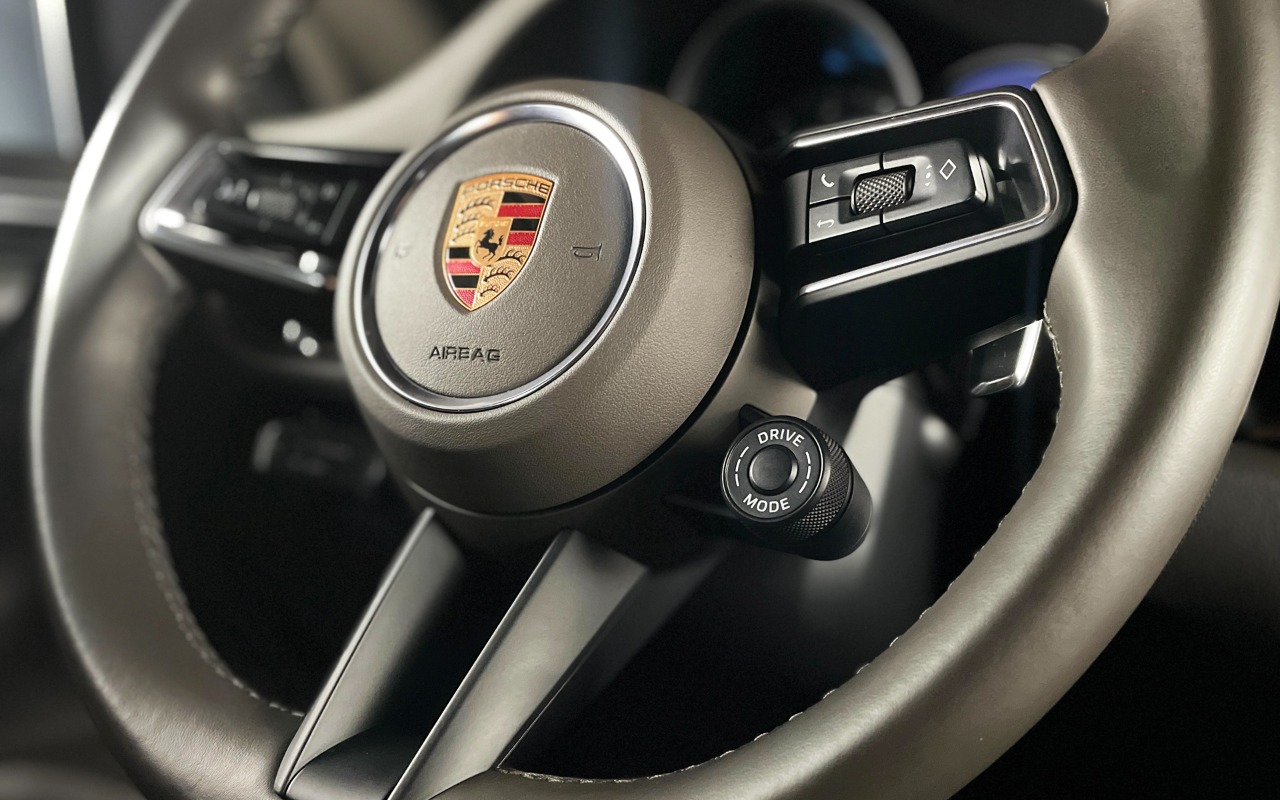 imagem-https://www.socarrao.com.br/sc-vehicle-images-prod/2315428/1782433666429-MDExLmpwZw.jpg