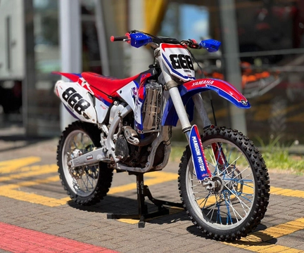 Yamaha YFZ 450/ YZ 450 F 449cc 2011 Azul — foto 1 de 3