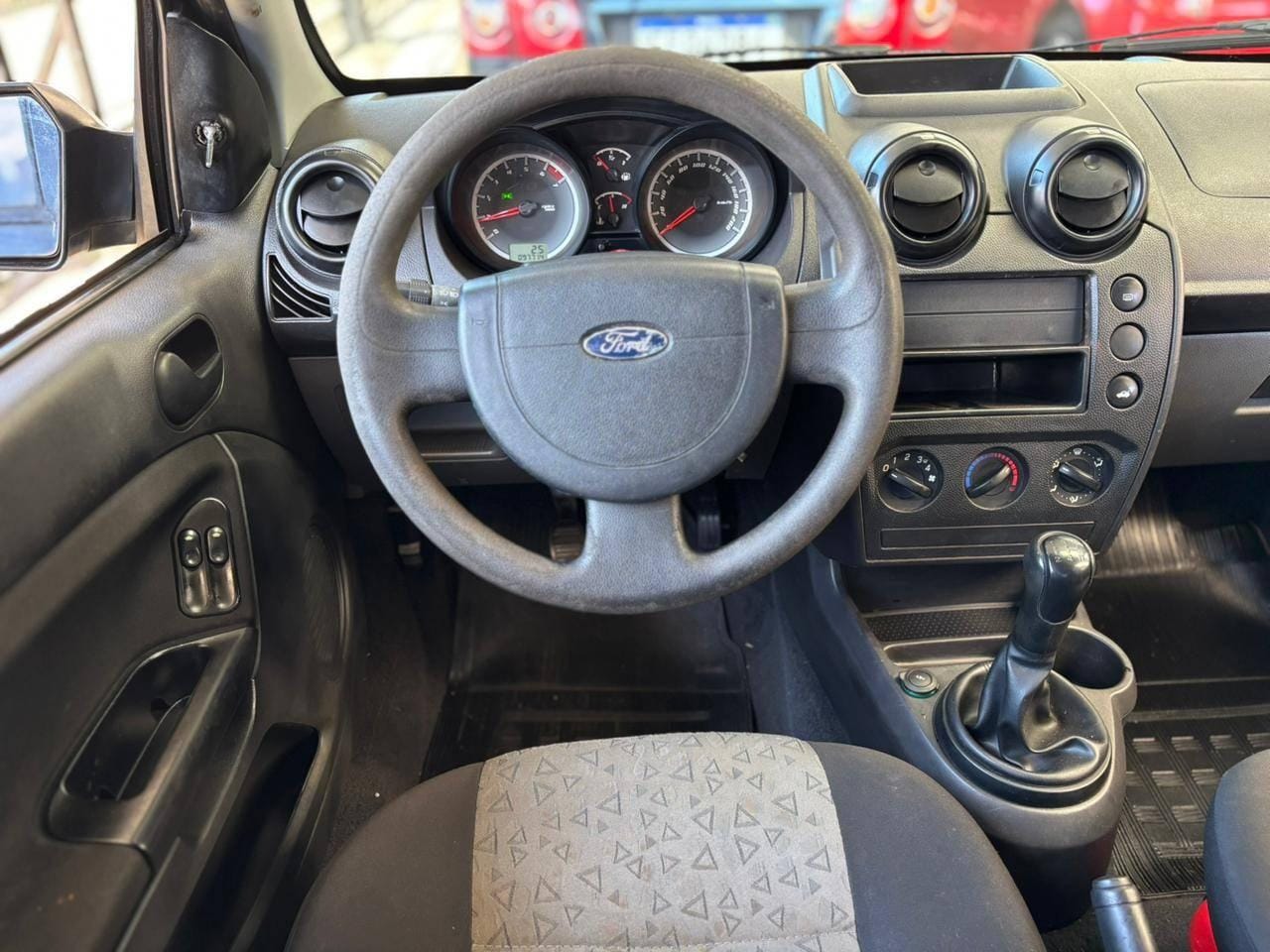 imagem-https://www.socarrao.com.br/sc-vehicle-images-prod/23196/1769988400952-7248127OR_1769388903_57_320.jpg
