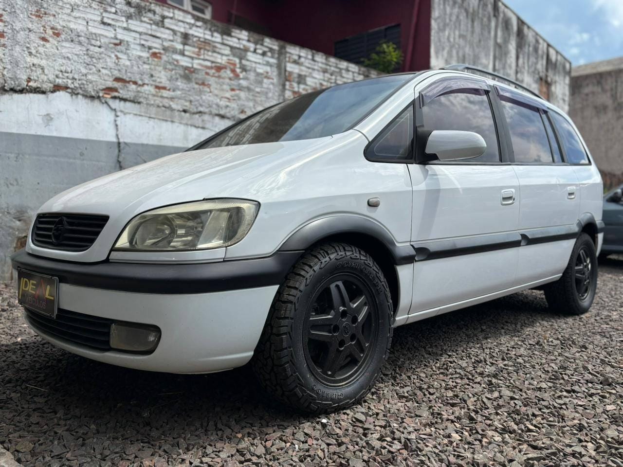 Chevrolet Zafira 2.0/ CD 2.0 8V MPFI 5p Mec. na cor Branco em Xanxerê / SC - 23229