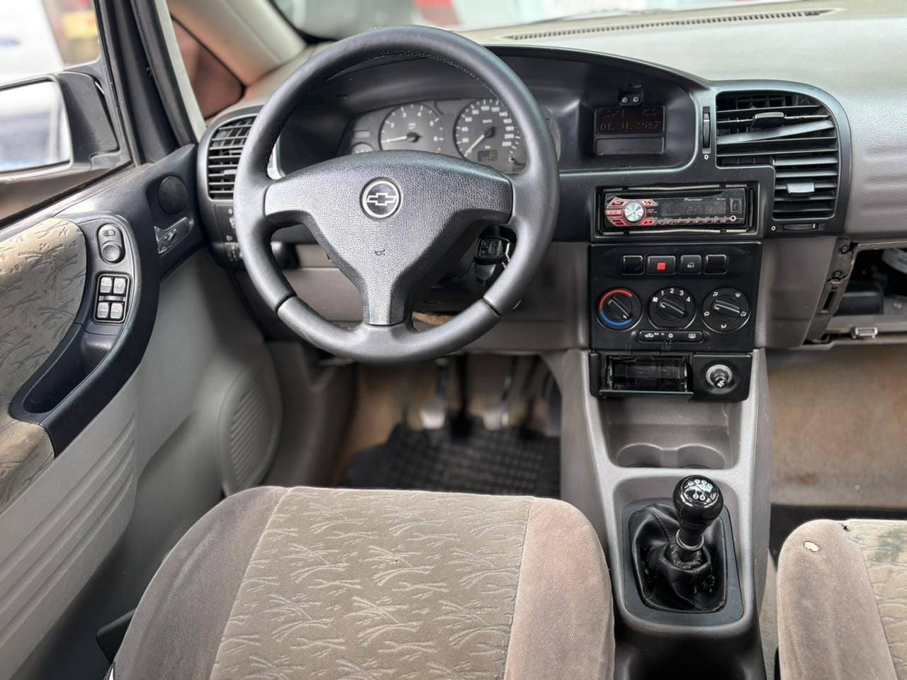 imagem-https://www.socarrao.com.br/sc-vehicle-images-prod/23229/1769988408025-7257609OR_1769702585_26_550.jpg