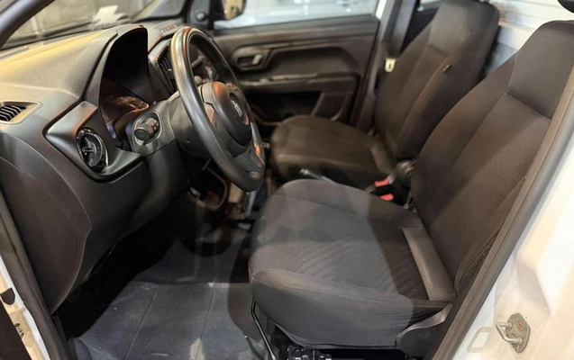 imagem-https://www.socarrao.com.br/sc-vehicle-images-prod/2324085/1787593610419-7893488_8_B_fc5e87fc99.jpeg