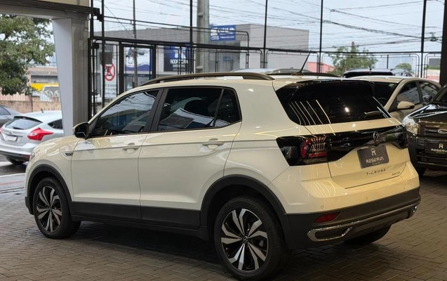 imagem-https://www.socarrao.com.br/sc-vehicle-images-prod/2324088/1787593716037-8159885_13_B_2b8b854a10.jpeg