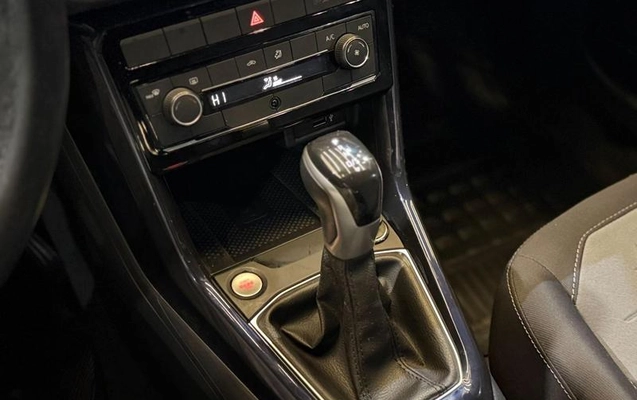imagem-https://www.socarrao.com.br/sc-vehicle-images-prod/2324088/1787593716049-8159885_0_B_5ed84f0bc5.jpeg