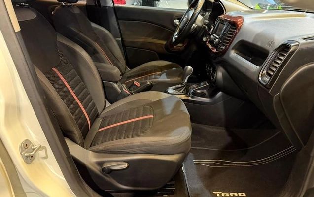 imagem-https://www.socarrao.com.br/sc-vehicle-images-prod/2324117/1787594300963-8152789_1_B_b878b44e75.jpeg