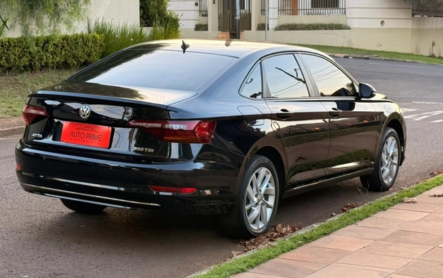 imagem-https://www.socarrao.com.br/sc-vehicle-images-prod/2324287/1782475973997-4_101902.jpg