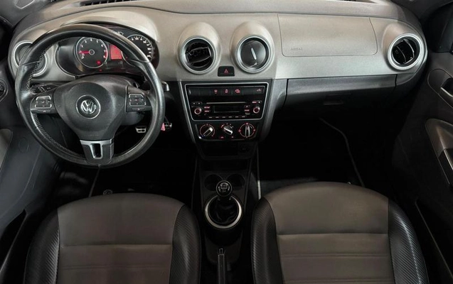imagem-https://www.socarrao.com.br/sc-vehicle-images-prod/2324800/1788878782081-8096090_1_B_75b68d22b8.jpeg