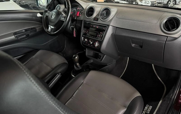 imagem-https://www.socarrao.com.br/sc-vehicle-images-prod/2324800/1788878782084-8096090_8_B_5eaeb12514.jpeg
