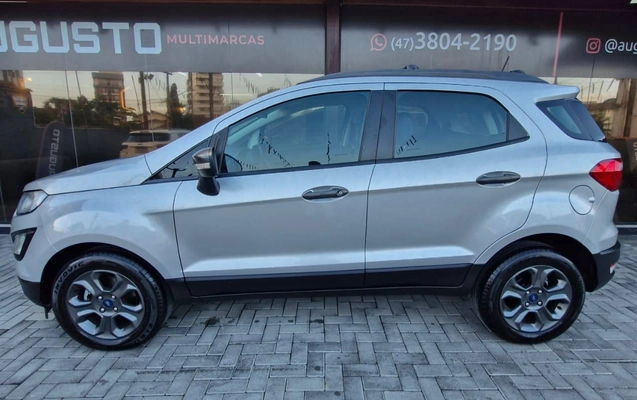 imagem-https://www.socarrao.com.br/sc-vehicle-images-prod/2324811/1787776823841-8c45a6c4f7f7453db0bfd1fc9a03a324_1782477647488.jpg