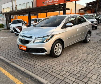 Chevrolet Prisma 2015 Prata — foto 1 de 3