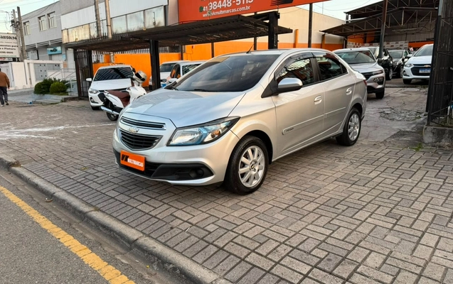 imagem-https://www.socarrao.com.br/sc-vehicle-images-prod/2324992/1782478388564-V2hhdHNBcHAgSW1hZ2UgMjAyNi0wNi0yNSBhdCAxNy4zNi4zMS5qcGVn.jpeg