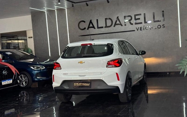 imagem-https://www.socarrao.com.br/sc-vehicle-images-prod/2325203/1787922497580-8137207_3_B_06595f2ed5.jpeg