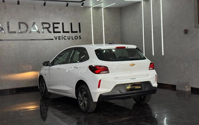 imagem-https://www.socarrao.com.br/sc-vehicle-images-prod/2325203/1787922497586-8137207_5_B_35539e6e2b.jpeg