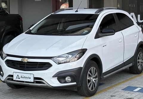 Chevrolet Onix 2017 Branco — foto 1 de 3