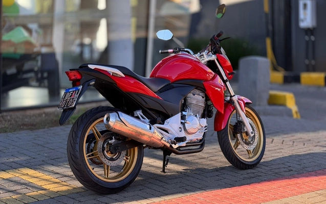 imagem-https://www.socarrao.com.br/sc-vehicle-images-prod/2325812/1782480943670-26a8ce2e2f39409ba8b806ae84c21566_1782480779568.jpg