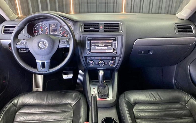 imagem-https://www.socarrao.com.br/sc-vehicle-images-prod/2326445/1783429766749-7969658_2_B_57376ce66c.jpeg