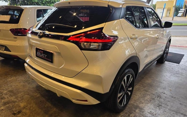 imagem-https://www.socarrao.com.br/sc-vehicle-images-prod/2326513/1790001056232-8223755_7_B_af4171567f.jpeg
