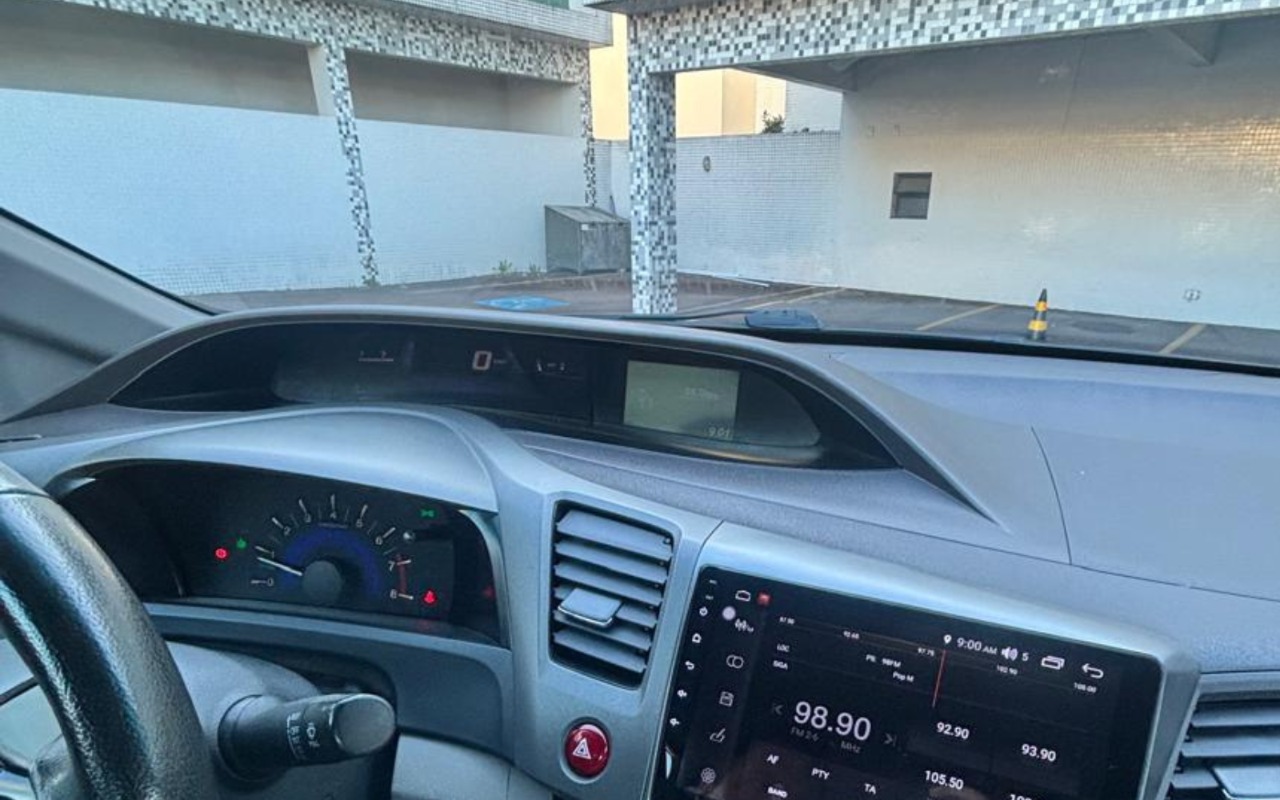 imagem-https://www.socarrao.com.br/sc-vehicle-images-prod/2326767/1783689335542-Mi5wbmc.png