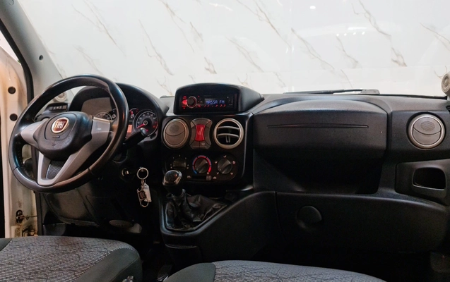 imagem-https://www.socarrao.com.br/sc-vehicle-images-prod/2326874/1782484271307-Ny5qcGc.jpg