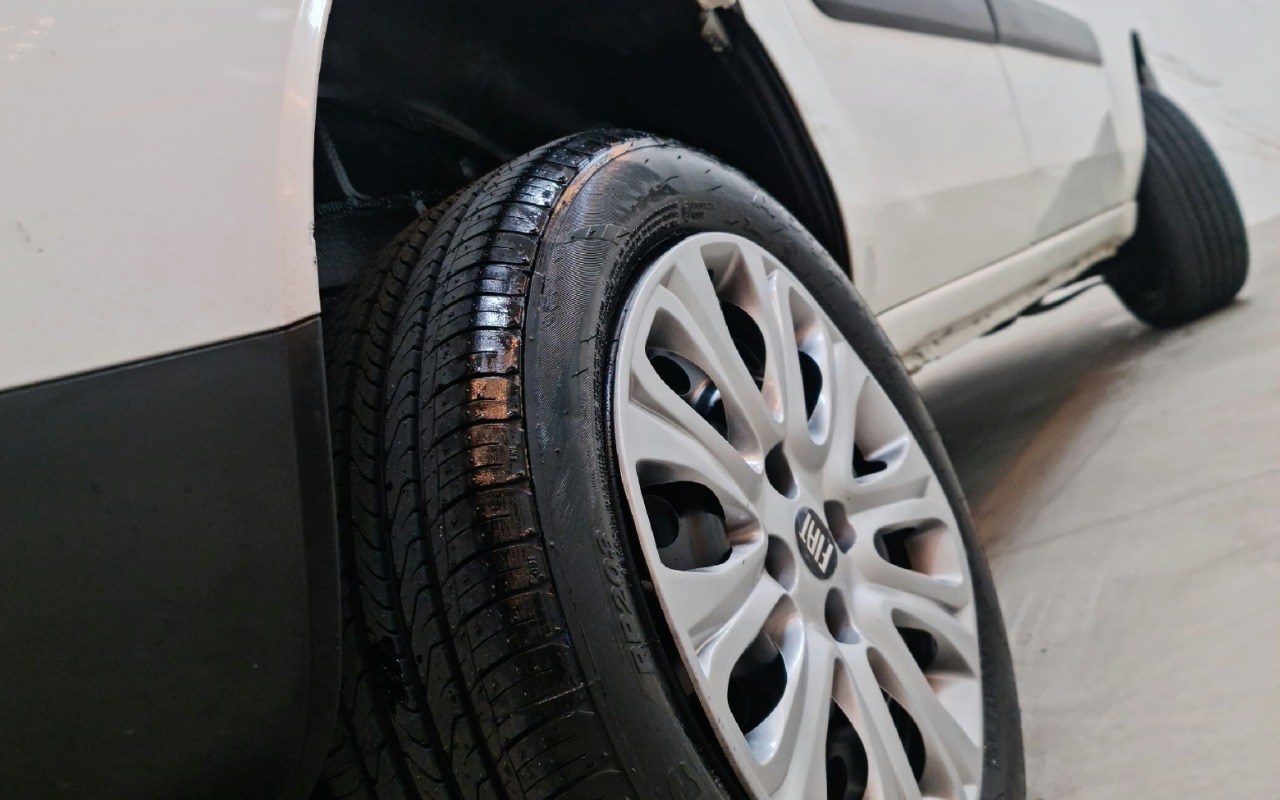 imagem-https://www.socarrao.com.br/sc-vehicle-images-prod/2326874/1782484273256-MjAuanBn.jpg