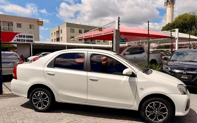imagem-https://www.socarrao.com.br/sc-vehicle-images-prod/2327246/1786136745058-7625274_0_B_fccbc60156.jpeg