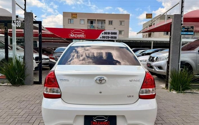 imagem-https://www.socarrao.com.br/sc-vehicle-images-prod/2327246/1786136745065-7625274_0_B_a23a8071f5.jpeg