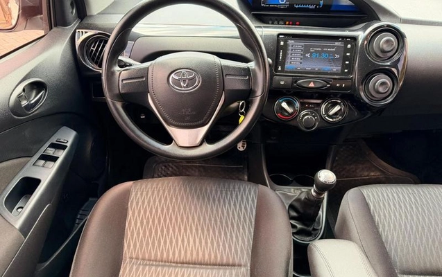 imagem-https://www.socarrao.com.br/sc-vehicle-images-prod/2327246/1786136745073-7625274_15_B_5c0af83a93.jpeg