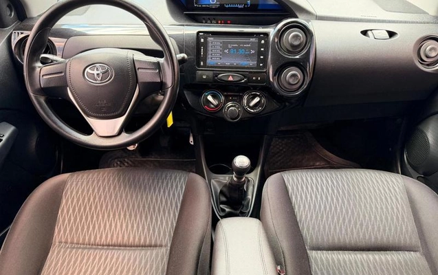imagem-https://www.socarrao.com.br/sc-vehicle-images-prod/2327246/1786136745075-7625274_15_B_9f6d6fcad5.jpeg
