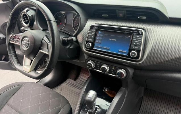 imagem-https://www.socarrao.com.br/sc-vehicle-images-prod/2327304/1790093257494-8166469_15_B_ed125e3ecd.jpeg
