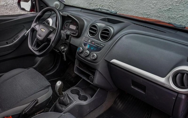 imagem-https://www.socarrao.com.br/sc-vehicle-images-prod/2327372/1789061985092-8200500_12_B_8d87ba855a.jpeg