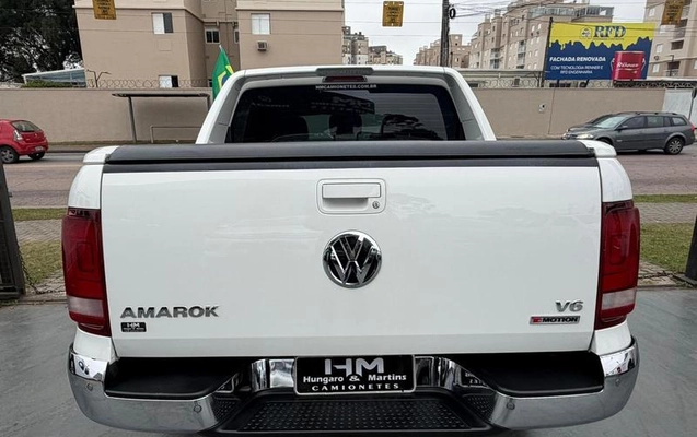 imagem-https://www.socarrao.com.br/sc-vehicle-images-prod/2327766/1789242726436-8224088_4_B_6f2450684c.jpeg