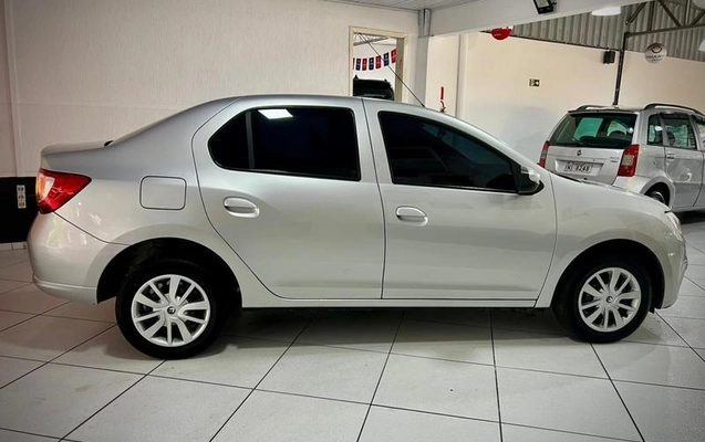 imagem-https://www.socarrao.com.br/sc-vehicle-images-prod/23282/1788467983398-7652341_4_B_c4e2384991.jpeg