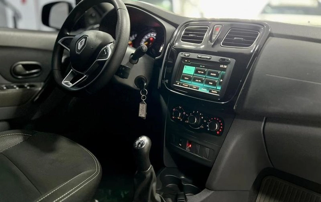 imagem-https://www.socarrao.com.br/sc-vehicle-images-prod/23282/1788467983405-7652341_2_B_24ec1359b4.jpeg