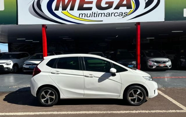 imagem-https://www.socarrao.com.br/sc-vehicle-images-prod/2329237/1782933218985-1782933141888.6.jpg