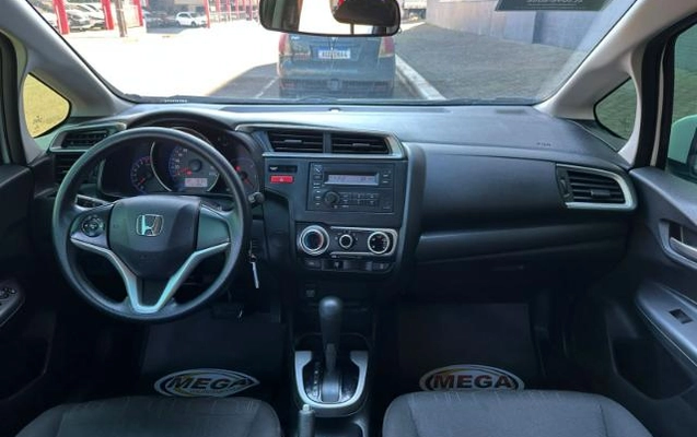 imagem-https://www.socarrao.com.br/sc-vehicle-images-prod/2329237/1782933218994-1782933141888.15.jpg