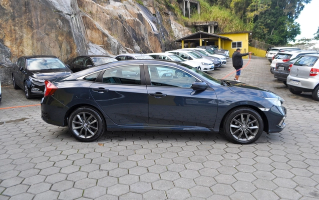 imagem-https://www.socarrao.com.br/sc-vehicle-images-prod/2329857/1787864327876-9fa37992b8f64dfca6cc3d8f2c20fbda_1782494498673.jpg