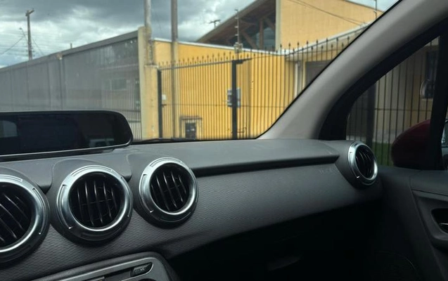 imagem-https://www.socarrao.com.br/sc-vehicle-images-prod/2330019/1789580825703-7791580_13_B_d2031b00ef.jpeg