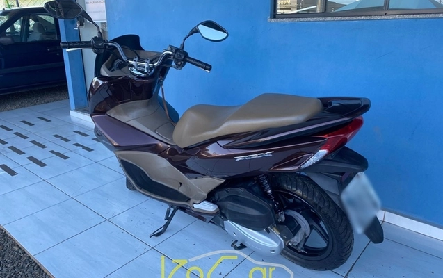 imagem-https://www.socarrao.com.br/sc-vehicle-images-prod/2330175/1782496470326-4VeuLidG19eQhBS5pAq4sszxz6PmpYqv.jpg