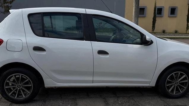 imagem-https://www.socarrao.com.br/sc-vehicle-images-prod/2330289/1789580853731-8096009_1_B_967f3317be.jpeg