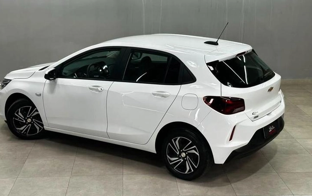imagem-https://www.socarrao.com.br/sc-vehicle-images-prod/2330446/1787752522160-8177278_7_B_74f6c0d8b8.jpeg