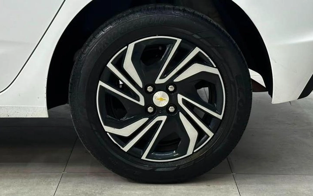imagem-https://www.socarrao.com.br/sc-vehicle-images-prod/2330446/1787752522161-8177278_14_B_5feef168cd.jpeg