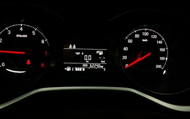 imagem-https://www.socarrao.com.br/sc-vehicle-images-prod/2330446/1787752522163-8177278_8_B_9e2c3ce002.jpeg