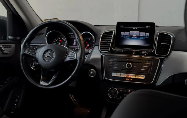 imagem-https://www.socarrao.com.br/sc-vehicle-images-prod/2330738/1789577178011-7998885_2_B_0f2d5c2760.jpeg