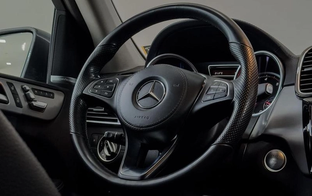 imagem-https://www.socarrao.com.br/sc-vehicle-images-prod/2330738/1789577178012-7998885_7_B_c8b74a85b1.jpeg