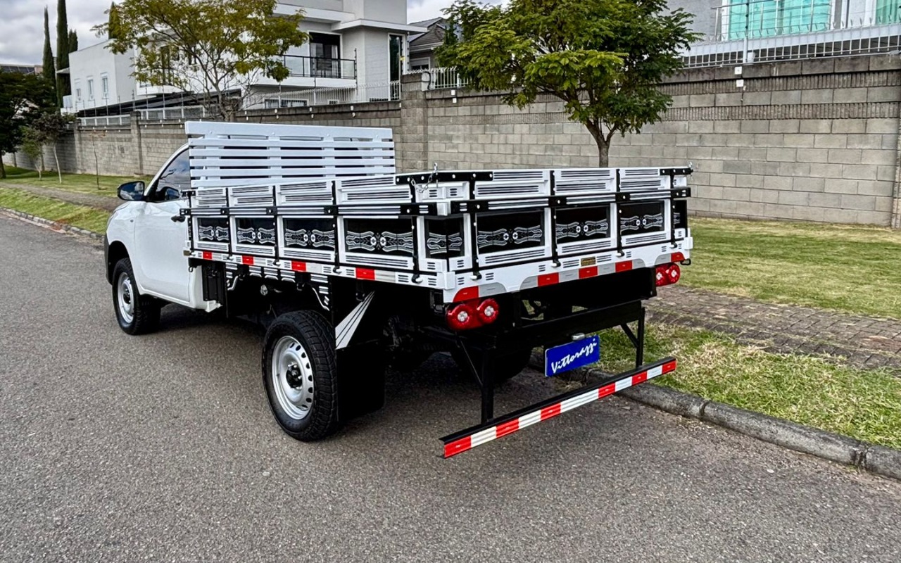 imagem-https://www.socarrao.com.br/sc-vehicle-images-prod/2330751/1782498135813-V2hhdHNBcHAgSW1hZ2UgMjAyNi0wNi0yNiBhdCAxMy41My4wNS5qcGVn.jpeg