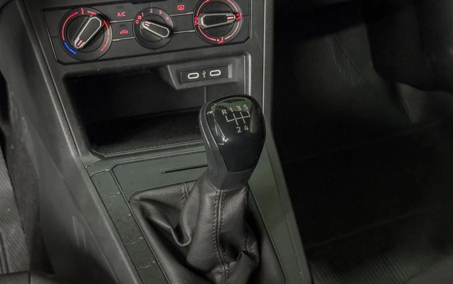 imagem-https://www.socarrao.com.br/sc-vehicle-images-prod/2330860/1789577104602-8174958_6_B_50a4da6c61.jpeg