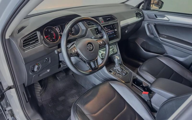 imagem-https://www.socarrao.com.br/sc-vehicle-images-prod/2330982/1788461729146-7926668_11_B_1c4b6bd633.jpeg