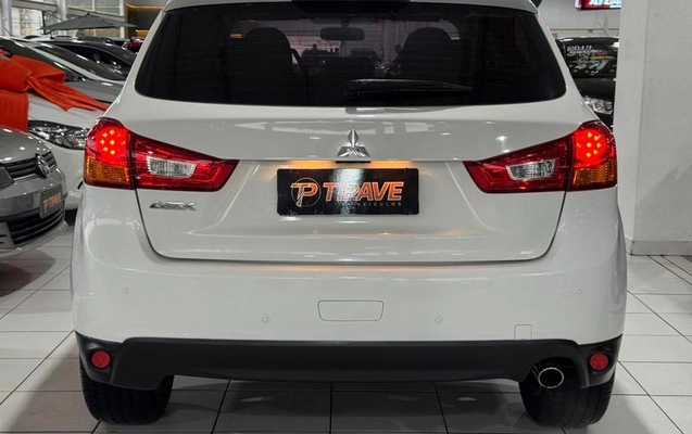 imagem-https://www.socarrao.com.br/sc-vehicle-images-prod/2331250/1789642908485-8224572_4_B_cdde817fdf.jpeg