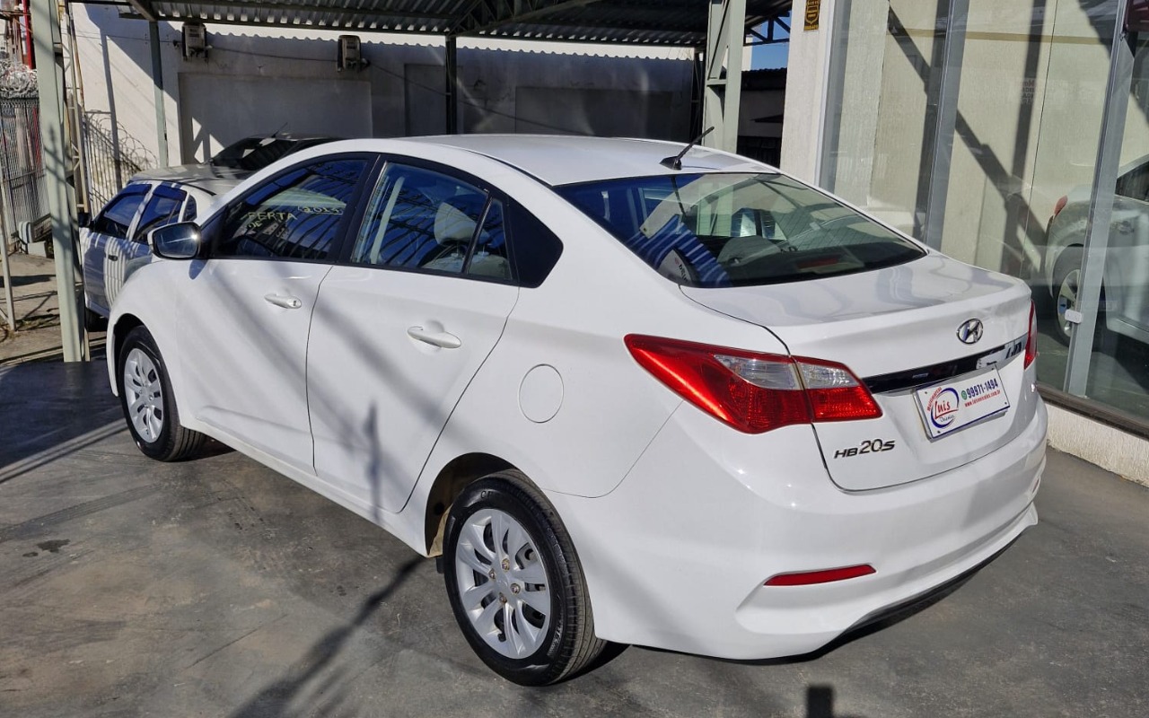 imagem-https://www.socarrao.com.br/sc-vehicle-images-prod/2331387/1782500450675-NC5qcGVn.jpeg