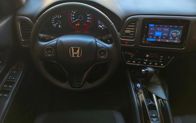 imagem-https://www.socarrao.com.br/sc-vehicle-images-prod/2331444/1787167358975-8221240_19_B_7185b7cf94.jpeg
